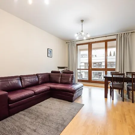 Wilanow Violet By Bookinghost *