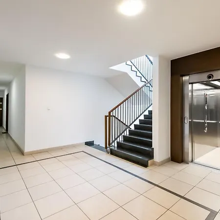 Apartment Wilanow Violet By Bookinghost